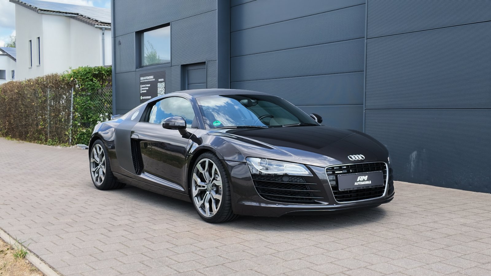 Audi R8 GRAU — Hauptansicht