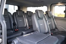 Ford Tourneo Custom Schwarz — Bild 13 von 37