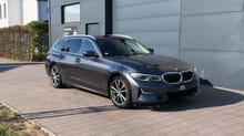 BMW 320D Grau — Bild 1 von 34