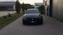 JAGUAR XE Schwarz — Bild 5 von 37