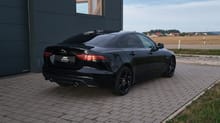 JAGUAR XE Schwarz — Bild 11 von 37