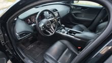 JAGUAR XE Schwarz — Bild 19 von 37