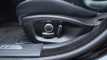 JAGUAR XE Schwarz — Bild 21 von 37