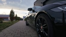 JAGUAR XE Schwarz — Bild 3 von 37